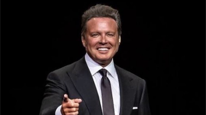 El cantante sigue causando furor entre sus fanáticas.