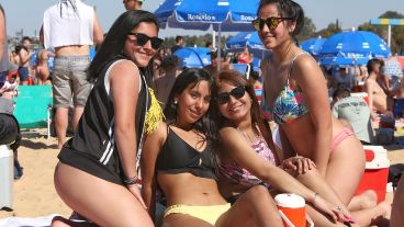 Sol, río, música y muy buena onda en la fiesta de la Vida.