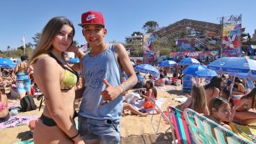 Sol, río, música y muy buena onda en la fiesta de la Vida.