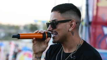 Sol, río, música y muy buena onda en la fiesta de la Vida.