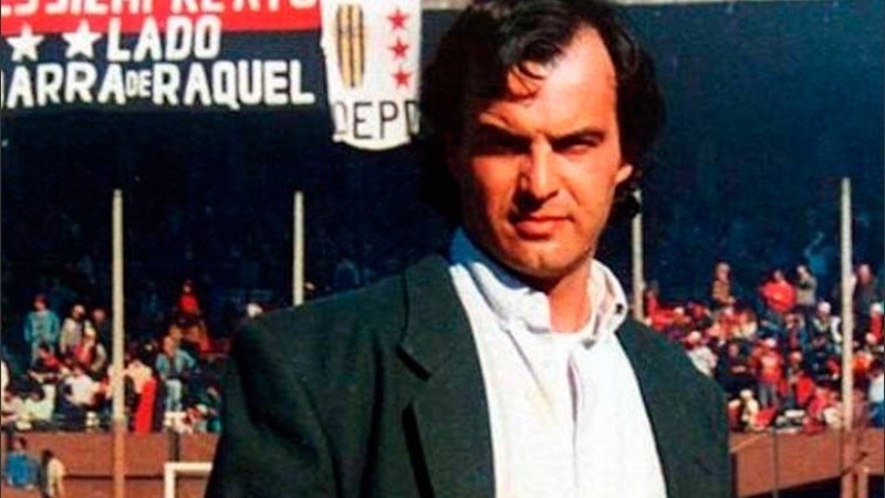 El Loco Bielsa, en su época de entrenador de Newell's.