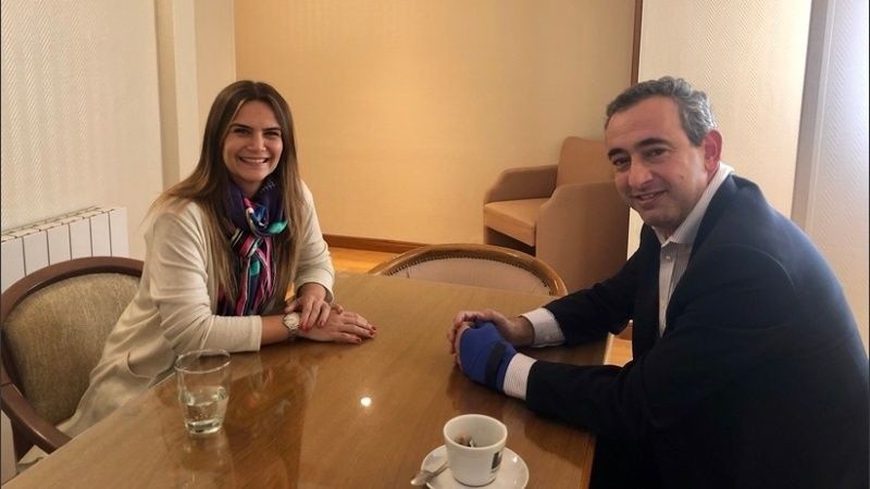 Amalia Granata quiere Rosario aplique su proyecto. 