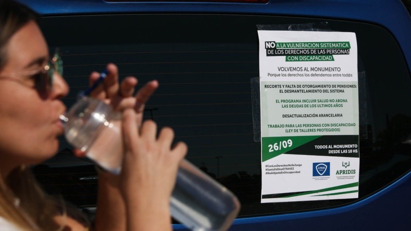 El afiche que convocaba la movilización.