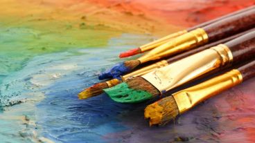 Organizan: Estudiantes avanzados y graduados recientes de la Escuela de Bellas Artes.