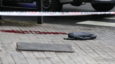 En ese tiroteo no hubo más heridos que el delincuente baleado en una pierna por la policía, antes de ser reducido en Montevideo e Italia.