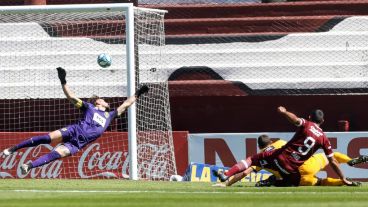 Sand define al primer palo una contra tras un error canalla.