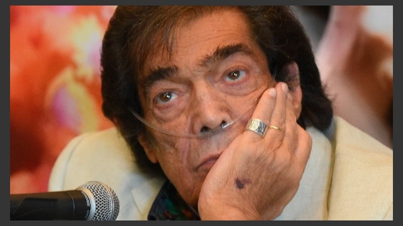 Cacho Castaña quedó internado en un sanatorio de Buenos Aires.