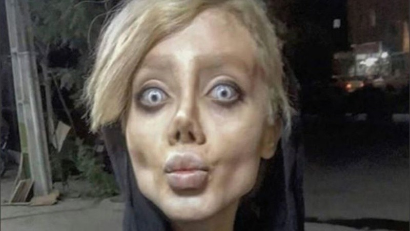 La doble iraní de Angelina Jolie que fue detenida en su país.
