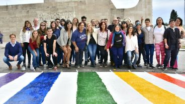 Pintaron la senda de 1º de Mayo y Córdoba.