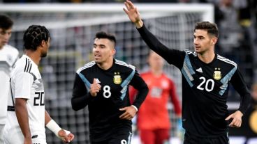 Alario fue clave en el empate amistoso ante Alemania en octubre de 2019.