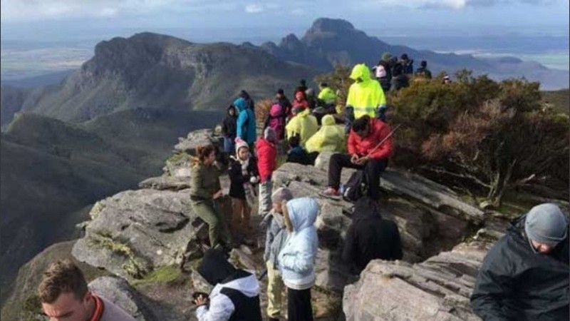 El fenómeno gira en torno a los fuertes remolinos de viento.