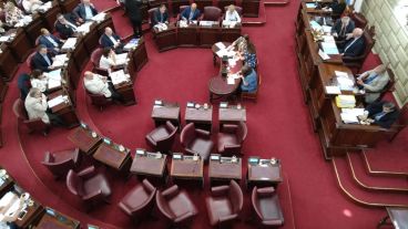 Las bancas vacías en la Cámara de Diputados.