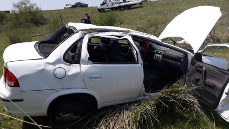 Así quedó el auto en el que se desplazaban las cuatro mujeres.
