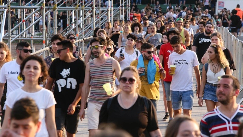 Una multitud disfrutó de una nueva edición del Festival Bandera en el hipódromo.
