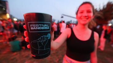 Una multitud disfrutó de una nueva edición del Festival Bandera en el hipódromo.