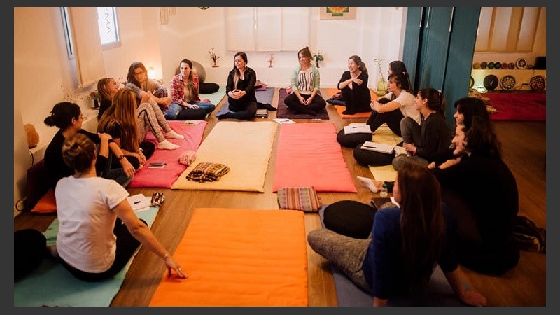 Comienza el 12 de octubre y finaliza el 12 de noviembre.