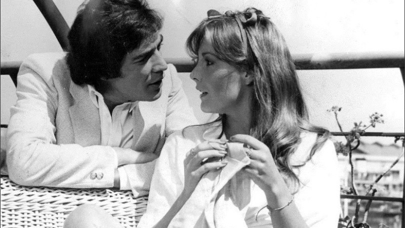 Con Mónica Gonzaga, acaso la mujer más importante de la vida de Cacho. 