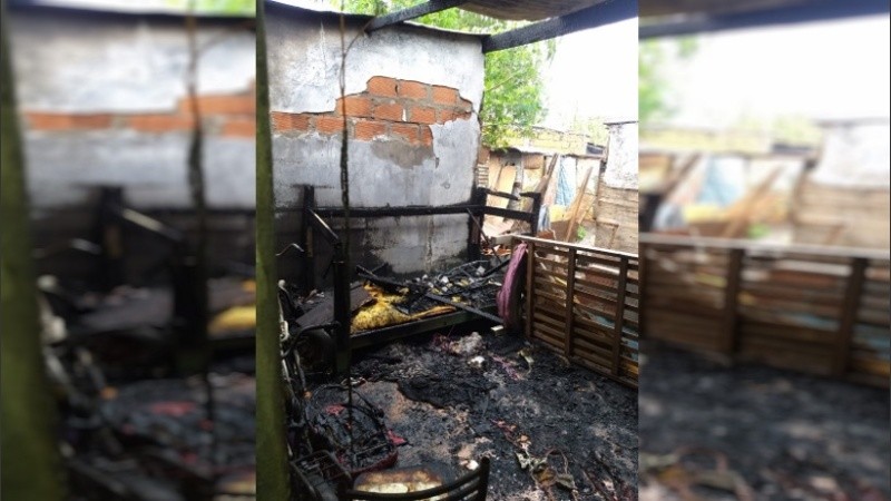 El incendio dejó pérdidas totales en la vivienda.