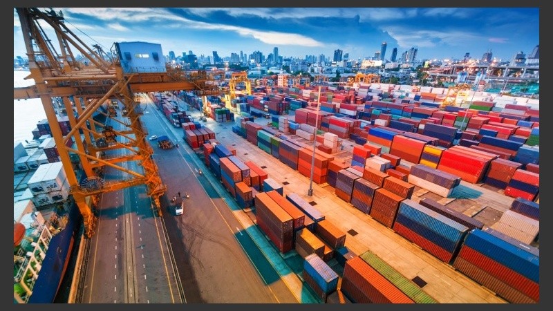 Busca concientizar a los diferentes actores de la propiedad intelectual acerca de los beneficios y ventajas de la protección internacional de marcas.