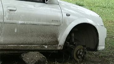 "Hasta la rueda de auxilio robaron", se quejó Salvador.