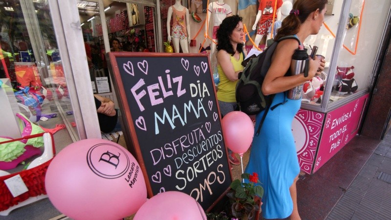 El particular panorama de calle San Luis este sábado. 