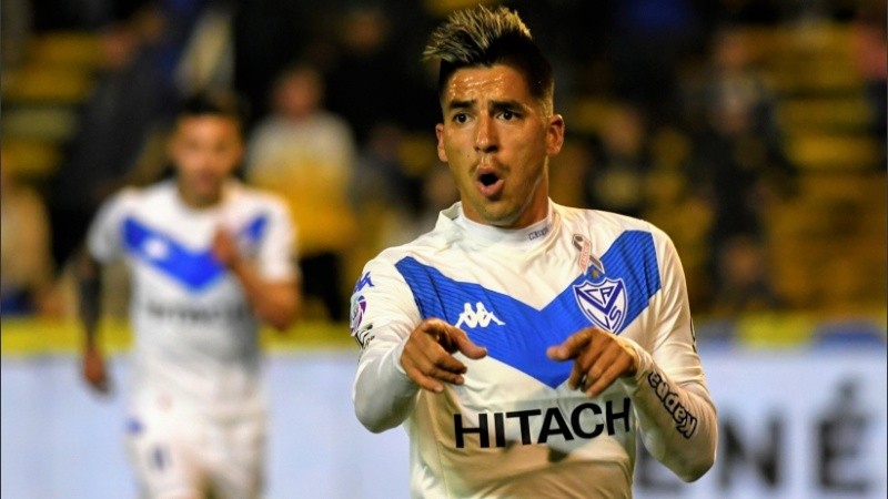 Fernández rompió el molde con una gran jugada individual.