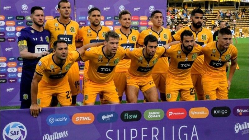 Los once canallas que salieron a la cancha ante Vélez.