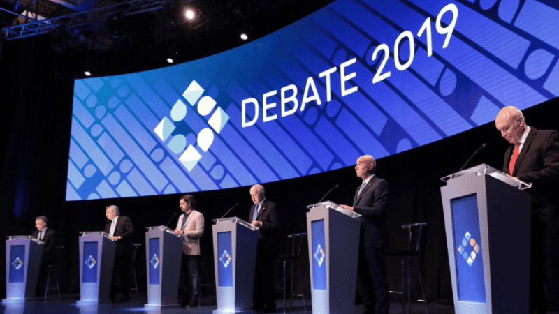 Los seis candidatos presidenciales en el debate.