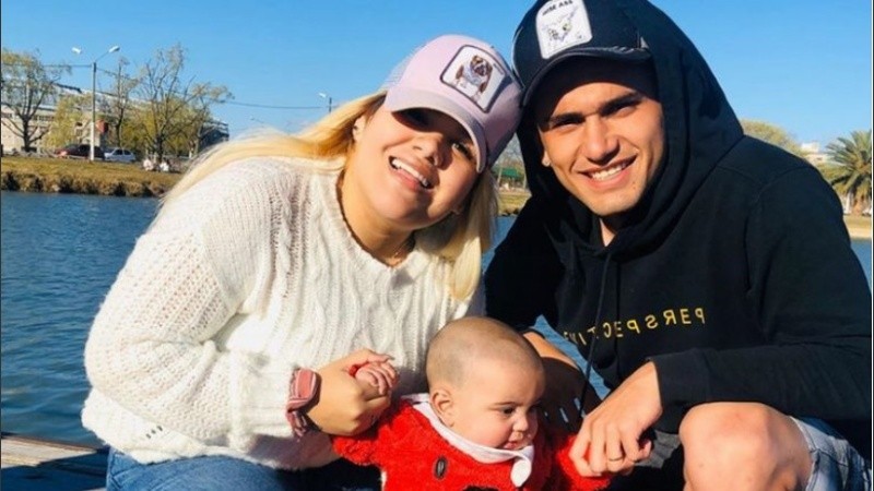 Morena, Fernando y Francesco: pareja con su bebé nuevamente juntos.