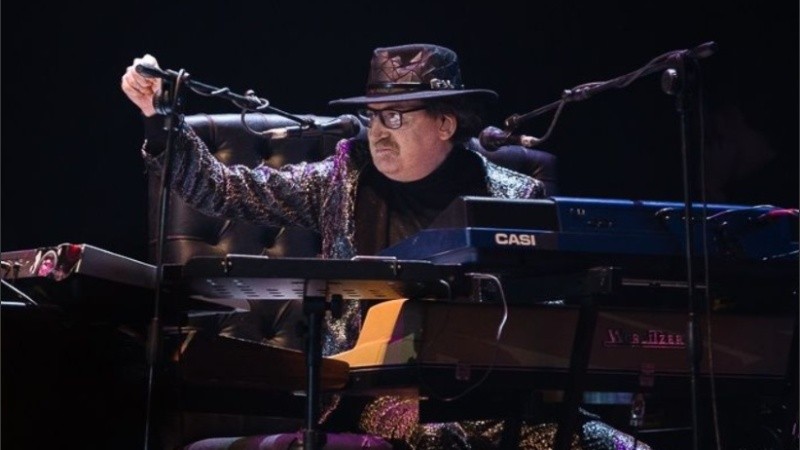 Charly, de 68 años, tendría una infección urinaria.