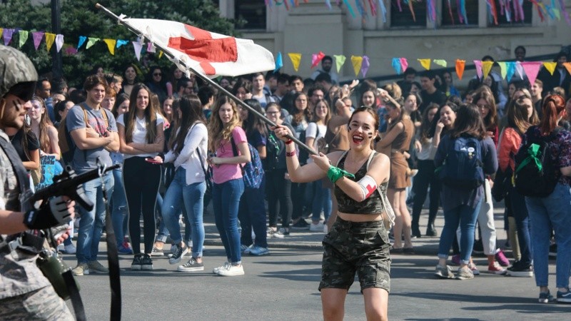 Postal de la Bajada de octubre. 
