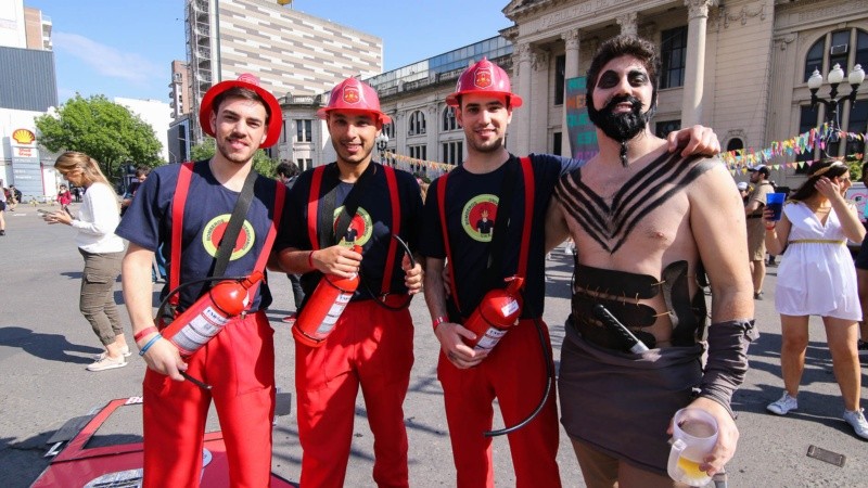 Color, música y buenos disfraces. La 