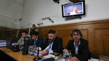 "Guille" sigue el juicio por videoconferencia.