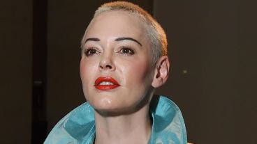 En “Brave”, sus memorias, Rose McGowan detalla cómo Weinstein la violó durante una de las ediciones del Festival de Cine de Sundance.