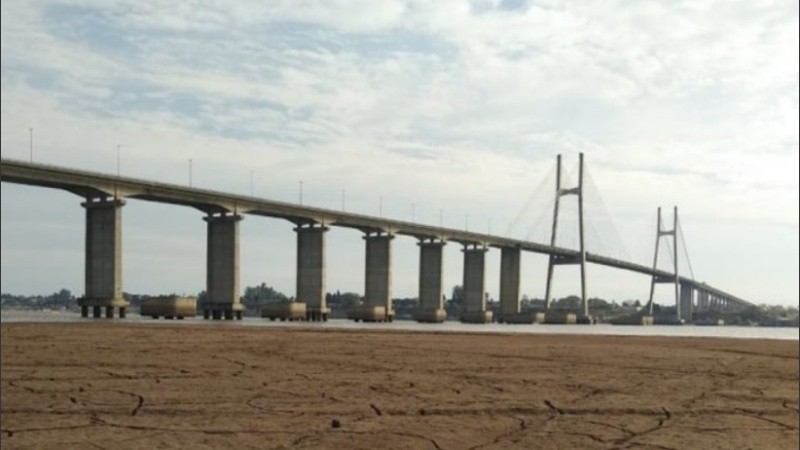 La bajante se profundiza en el río Paraná.