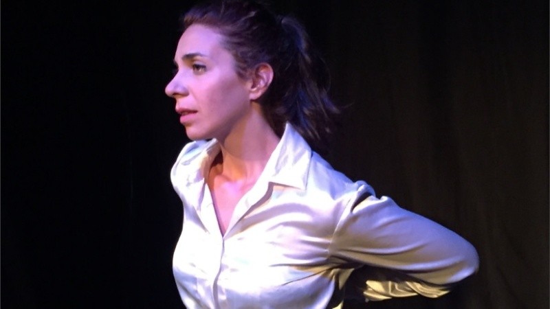 Julieta Turco, autora y protagonista de “La exagerada vida de Margarita Punzó”.