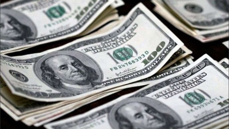 El dólar sigue en alza previo a las elecciones.