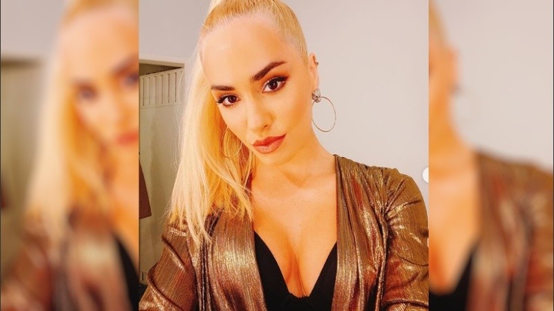 “«La ligera» es verdad y abraza a todos los soñadores. Es un regalo para mis fans