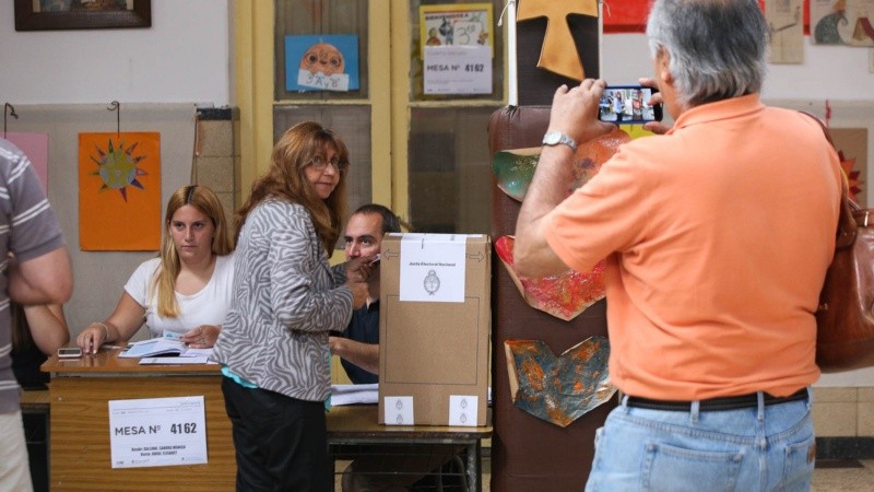 Las imágenes de la votación de este domingo en Rosario. 
