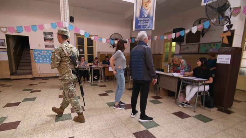 Las imágenes de la votación de este domingo en Rosario. 
