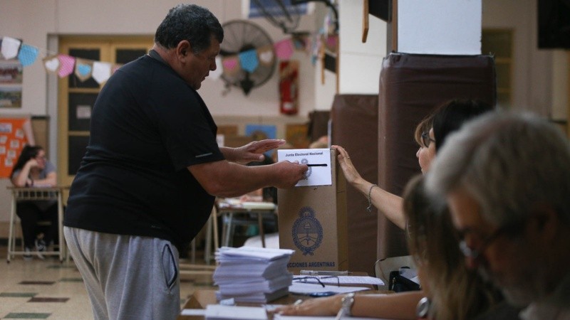 Las imágenes de la votación de este domingo en Rosario. 