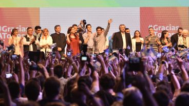 El Frente de Todos festejó en Buenos Aires.