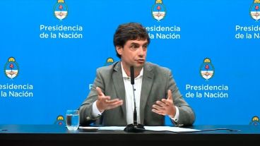 Lacunza en la conferencia de prensa de este lunes.