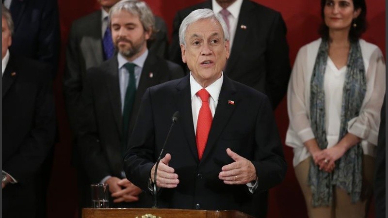 Piñera trata de calmar las aguas con nuevos ministros. 