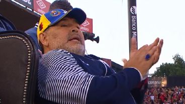 La transmisión oficial dispuso una "Diegocam" sólo para seguir los movimientos del Diez.