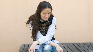 En “La luz negra”, María Gainza  sigue el rastro biográfico de una falsificadora de cuadros para interrogarse sobre los límites entre el original y la copia.