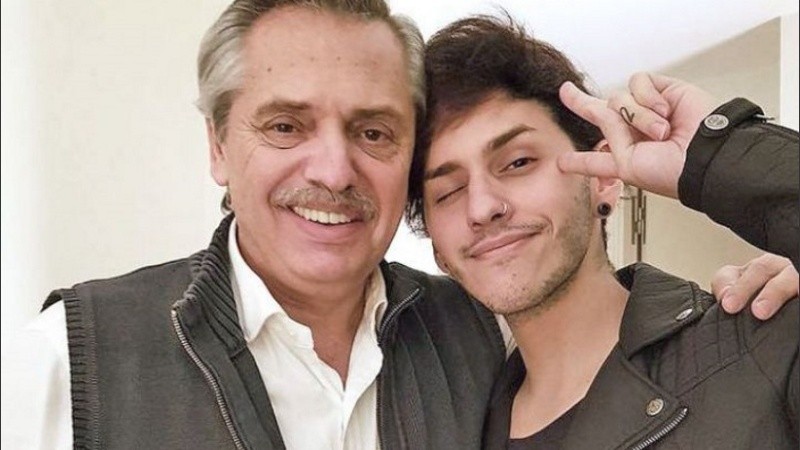 Alberto Fernández y su hijo Estanislao.