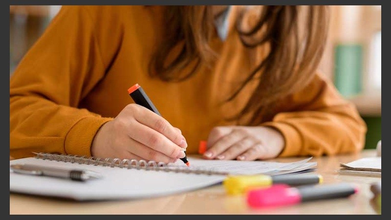 No hay que apuntar todo lo que dice el profesor, sino que se debe distinguir lo importante de lo secundario.