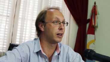 Saglione adelantó que en diciembre definirán con Perotti cómo se paga noviembre.