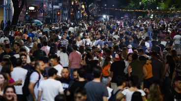 Paseo Pellegrini se transformó en una verdadera fiesta este sábado por la noche.